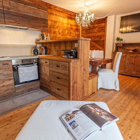 L'Atelier Du Temps - Le Petit Refuge Appartement Cogne Exteriör bild