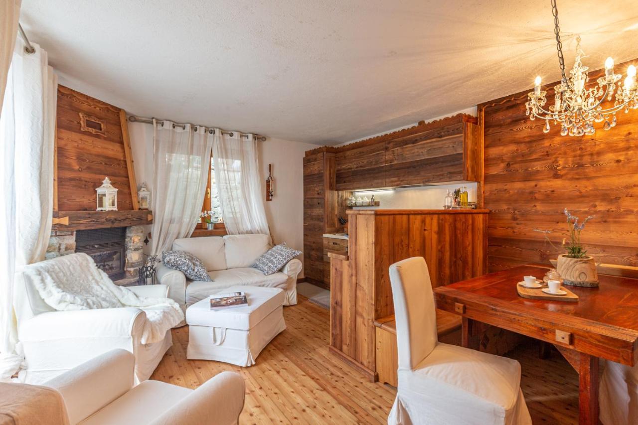 L'Atelier Du Temps - Le Petit Refuge Appartement Cogne Exteriör bild