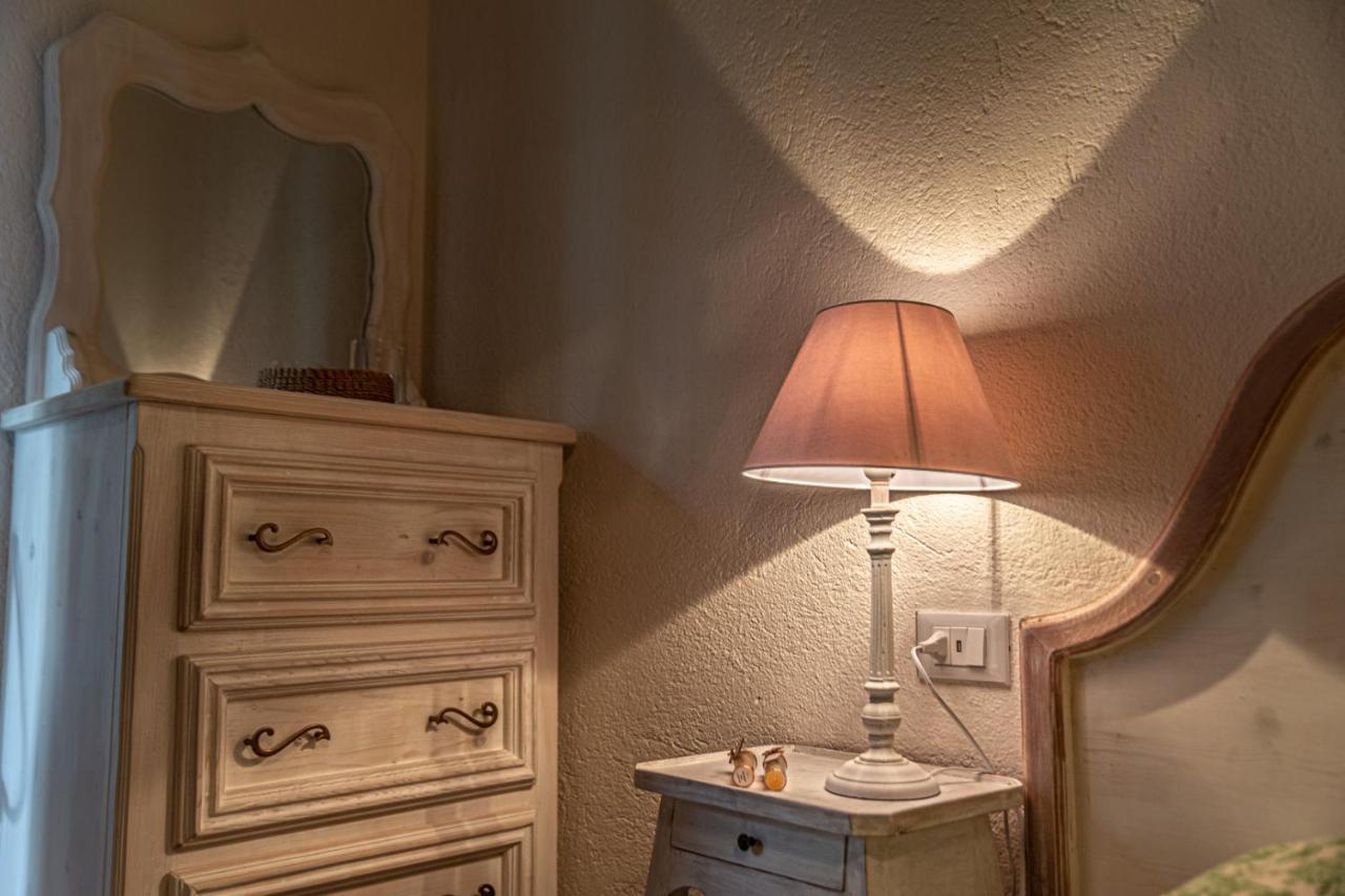 L'Atelier Du Temps - Le Petit Refuge Appartement Cogne Exteriör bild
