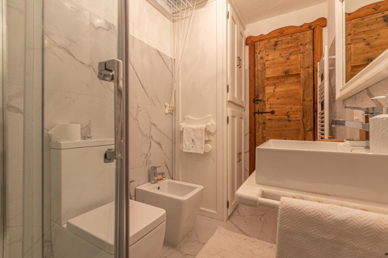 L'Atelier Du Temps - Le Petit Refuge Appartement Cogne Exteriör bild